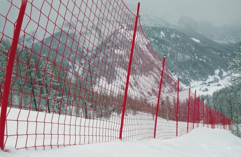 Alpinista é preso por desmontar cercas de segurança em montanha
